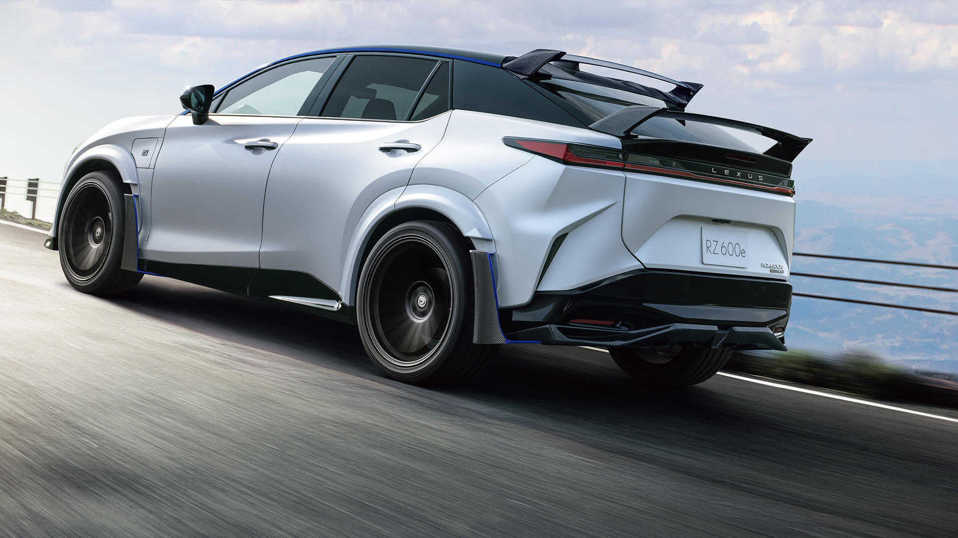 Lexus RZ 600E F Sport