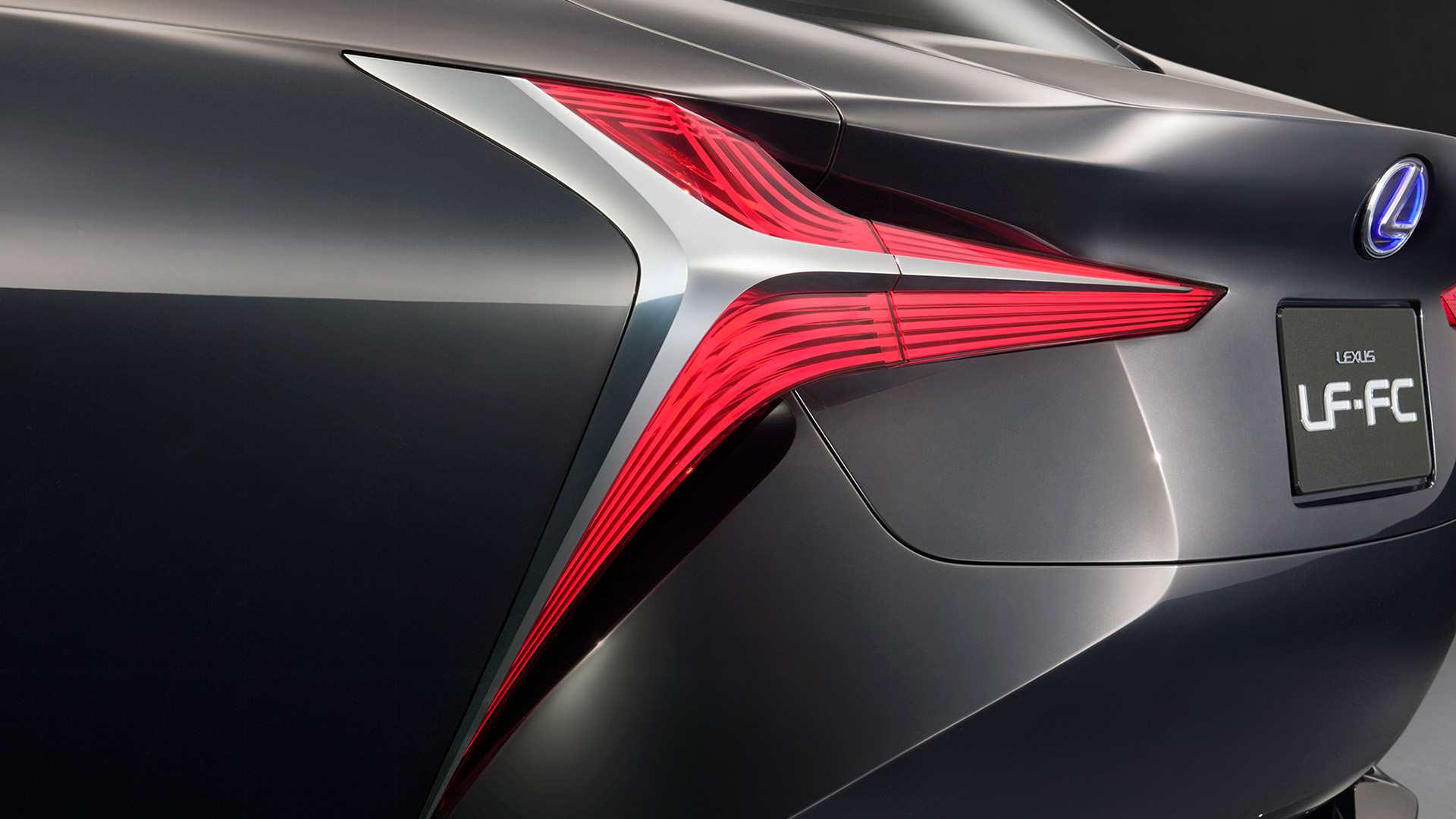 Back detail of the rear light on a black Lexus LF-FC concept vehicle 