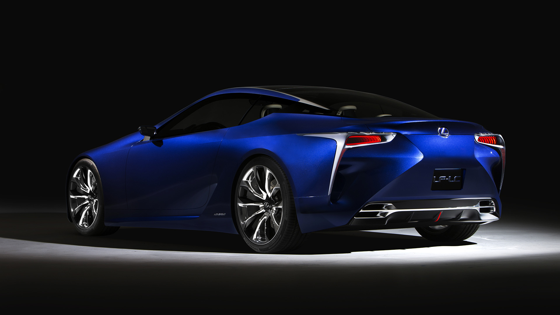 Rear profile view of the Lexus LF-LC Blue concept vehicle